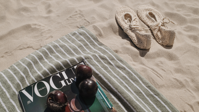 Effective Content Strategies for Social Media: How to Grow Your Follower Base